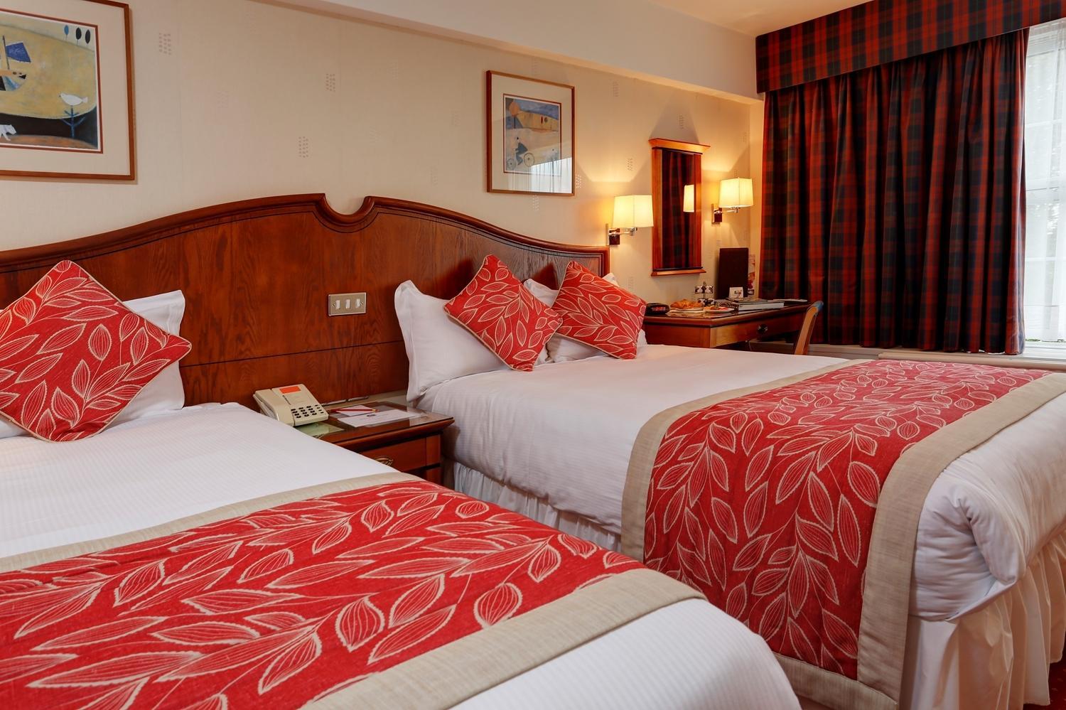 Best Western Homestead Court Hotel ウェリン・ガーデン・シティ エクステリア 写真